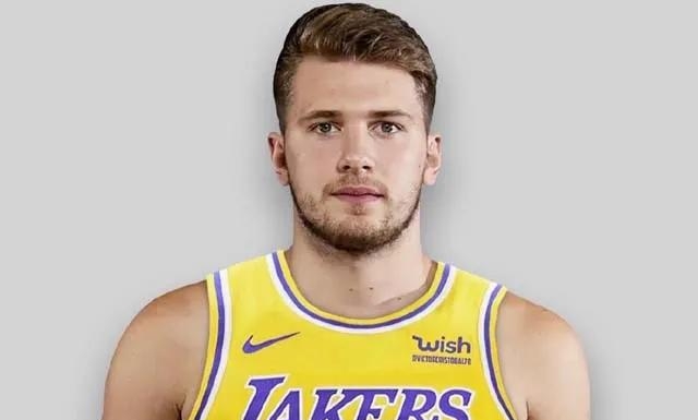 关于山东男篮赛前主帅复盘转会期阿森纳备战NBA总决赛，东契奇与30激战拜仁分钟看傻球迷的信息